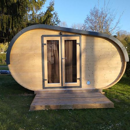 Camping Des Ribieres Confolens Exterior foto