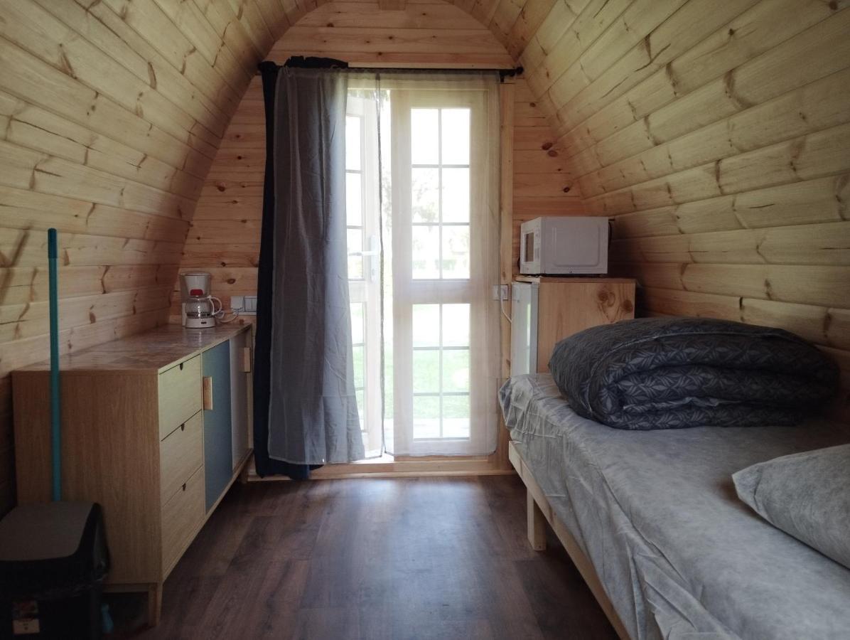 Camping Des Ribieres Confolens Exterior foto