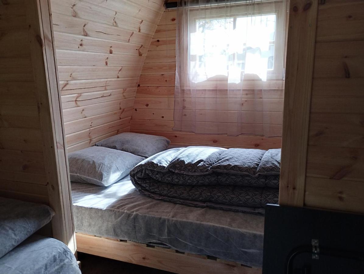 Camping Des Ribieres Confolens Exterior foto