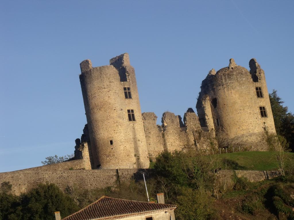 Camping Des Ribieres Confolens Exterior foto