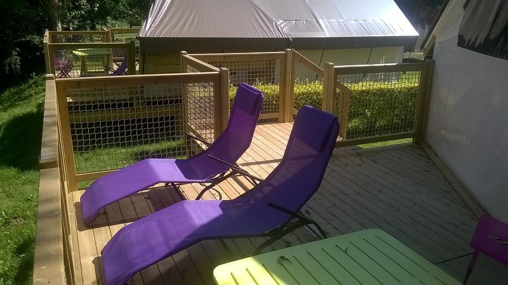 Camping Des Ribieres Confolens Exterior foto